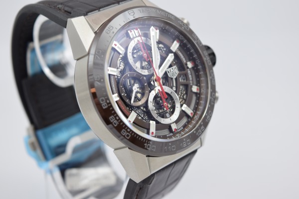 Carrera Calibre HEUER 01