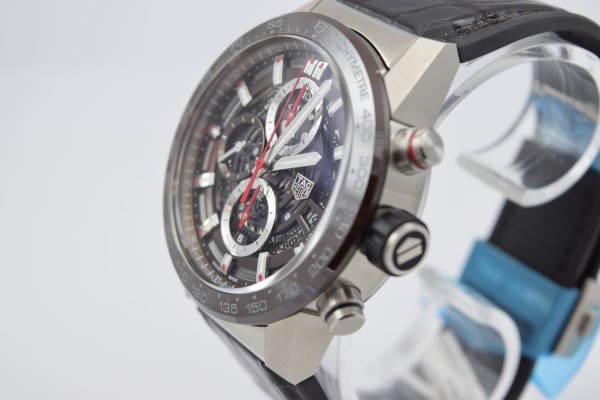 Carrera Calibre HEUER 01